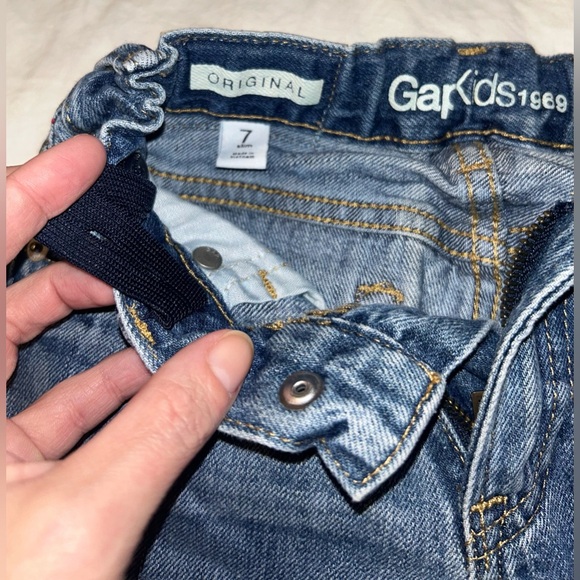 NWT • GAP KIDS 1969 ORIGINAL JEANS • SIZE 7 - Picture 2 of 6